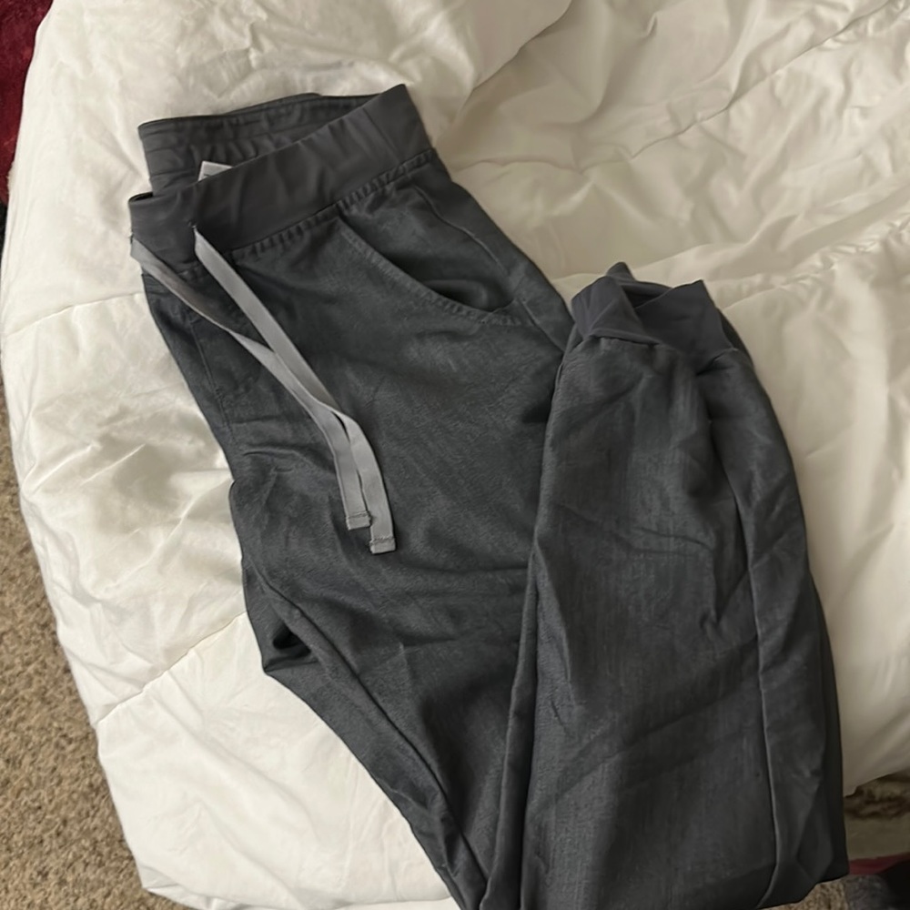 Figs scrub joggers